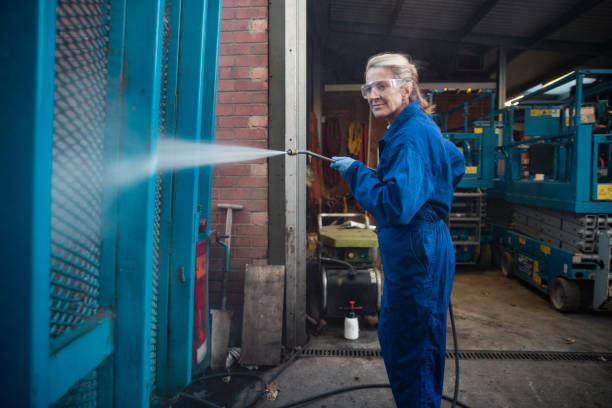 Best Oil Spill Cleanup  in East Chicago, IN